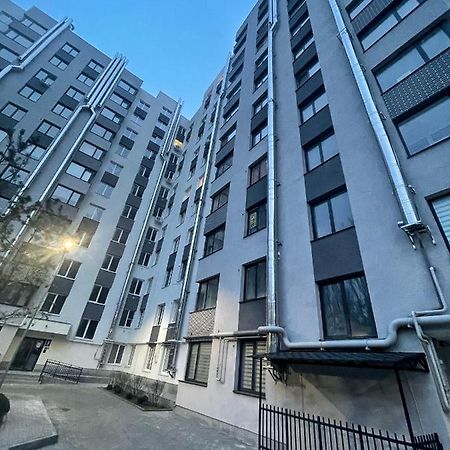 Beautiful Apartment In Chisinau Exterior photo